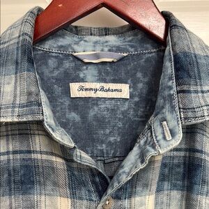 Tommy Bahama Blue Plaid Casual Button Down Shirt